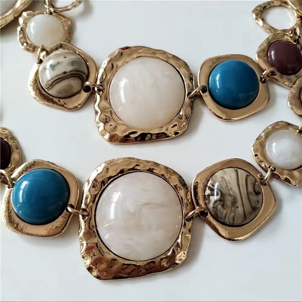 Vintage Inspired Multi-Stone Necklace Bracelet Set - Picture 4 of 14